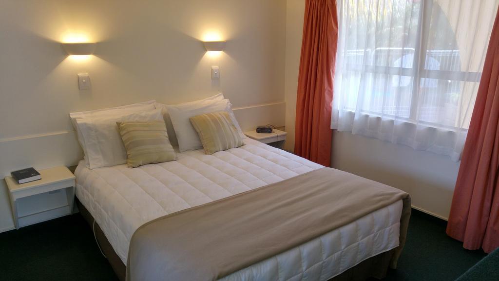 Hobson'S Choice Motel 다르가빌 객실 사진